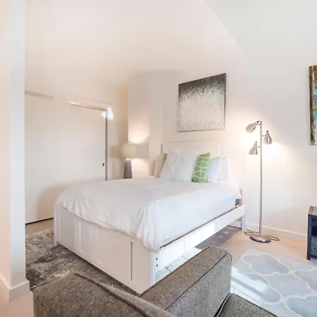Global Luxury Suites Downtown Boston Room photo
